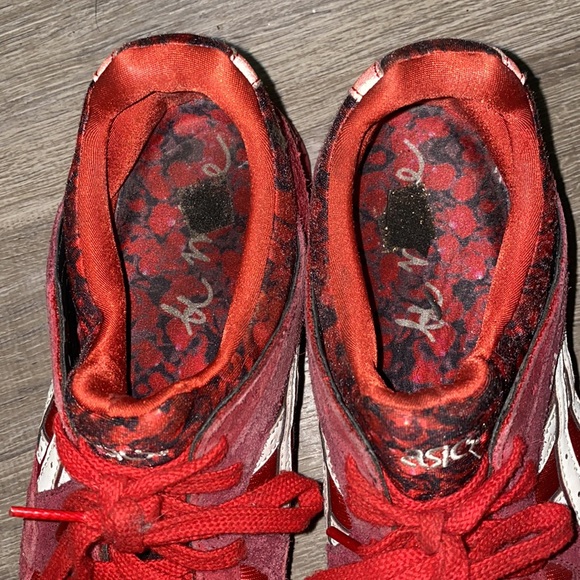 Red ASICS - Picture 4 of 5